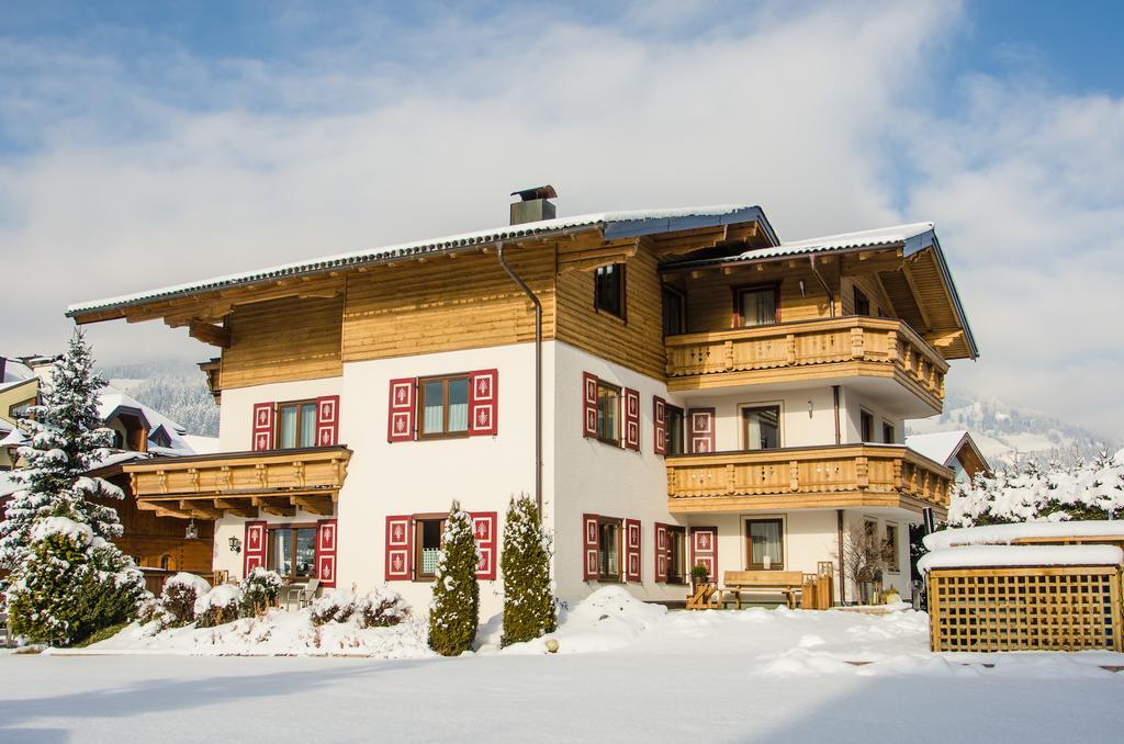 Ferienhaus Hoellwart ザンクト・ヨーハン・イム・ポンガウ エクステリア 写真